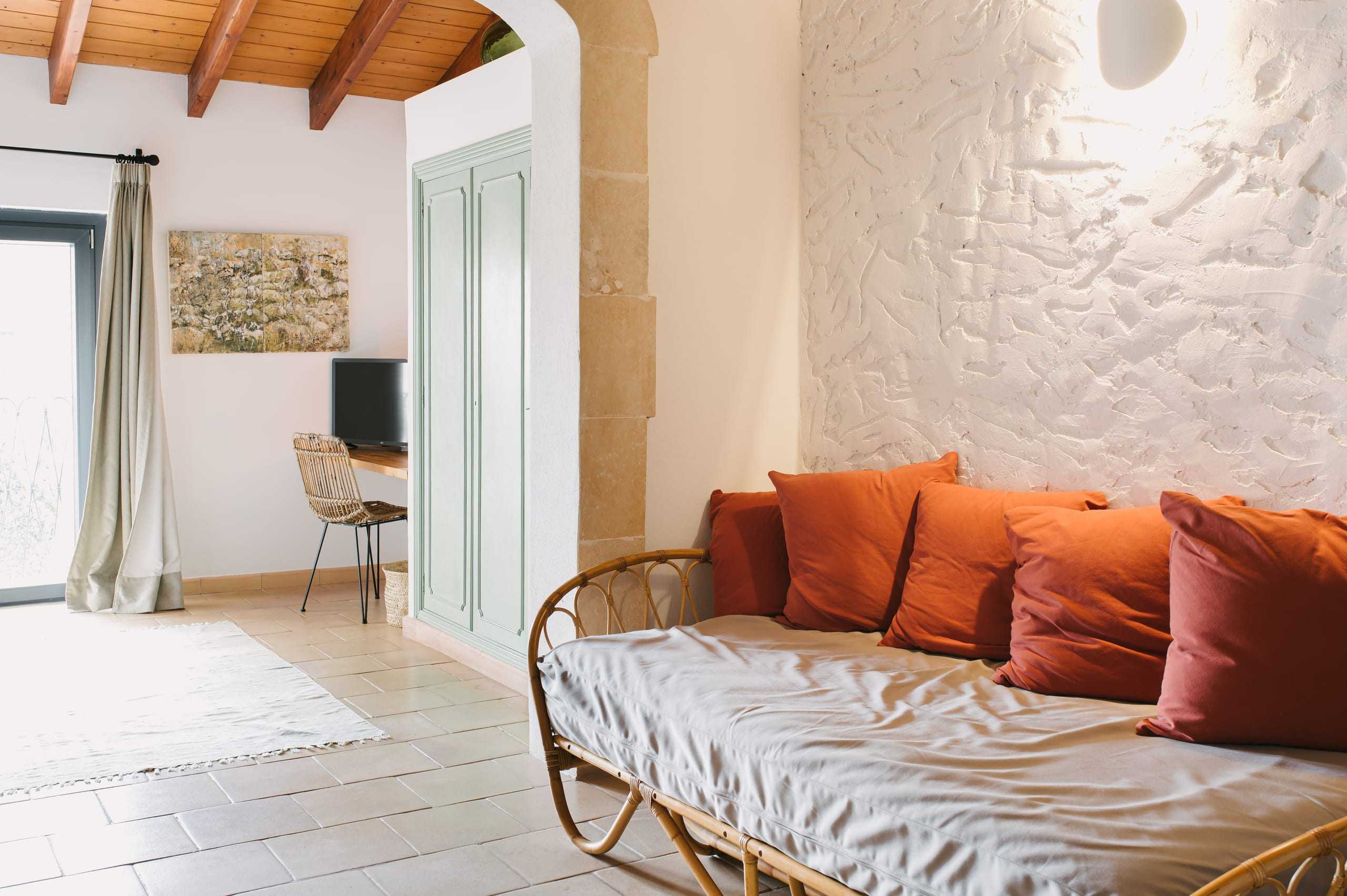 Comfort room at Curolla, photo 2