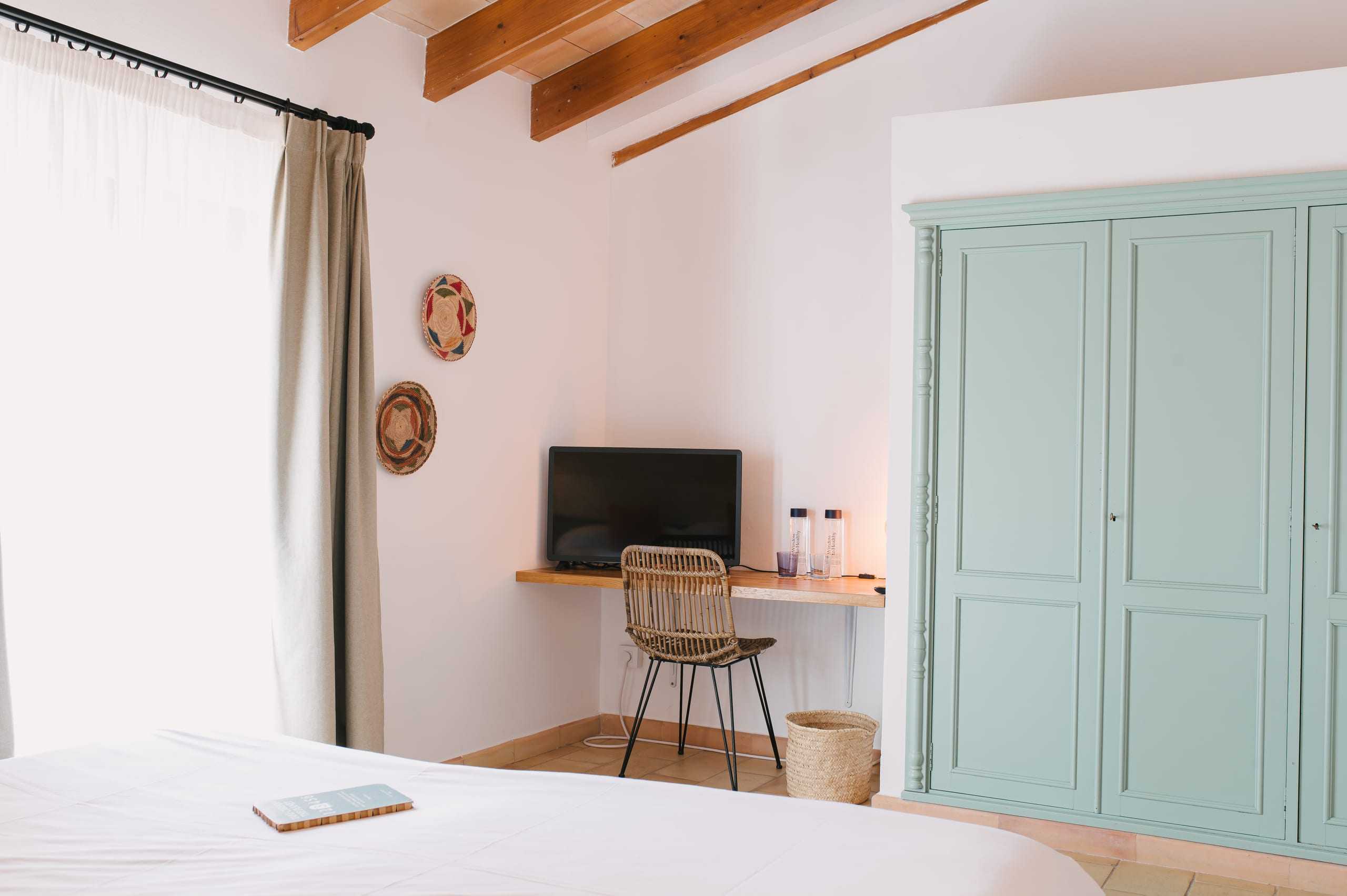 Comfort room at Curolla, photo 7